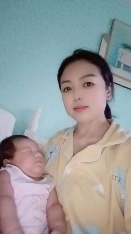 杨阿姨与宝宝