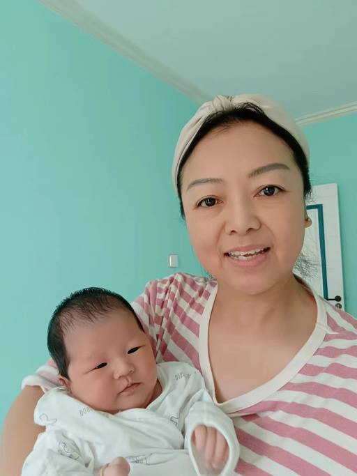 杨阿姨与宝宝